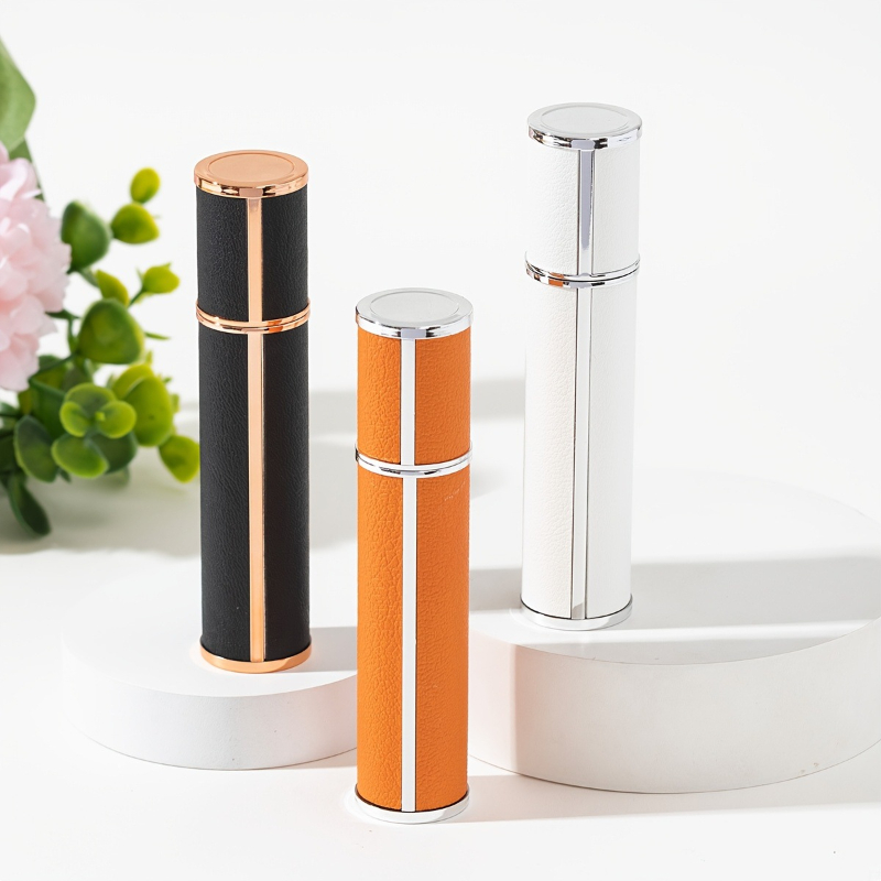Bouteille de parfum en cuir de - Perfume Fragrance Difference avis et prix